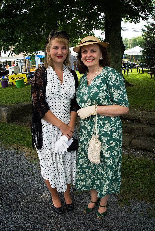Elsie Clapp (Linda Donogan) (right) and friend (left)